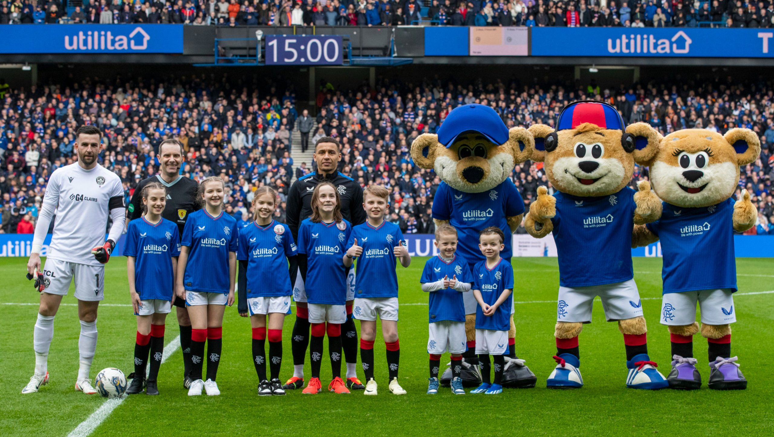 TAPS mascots with Broxi