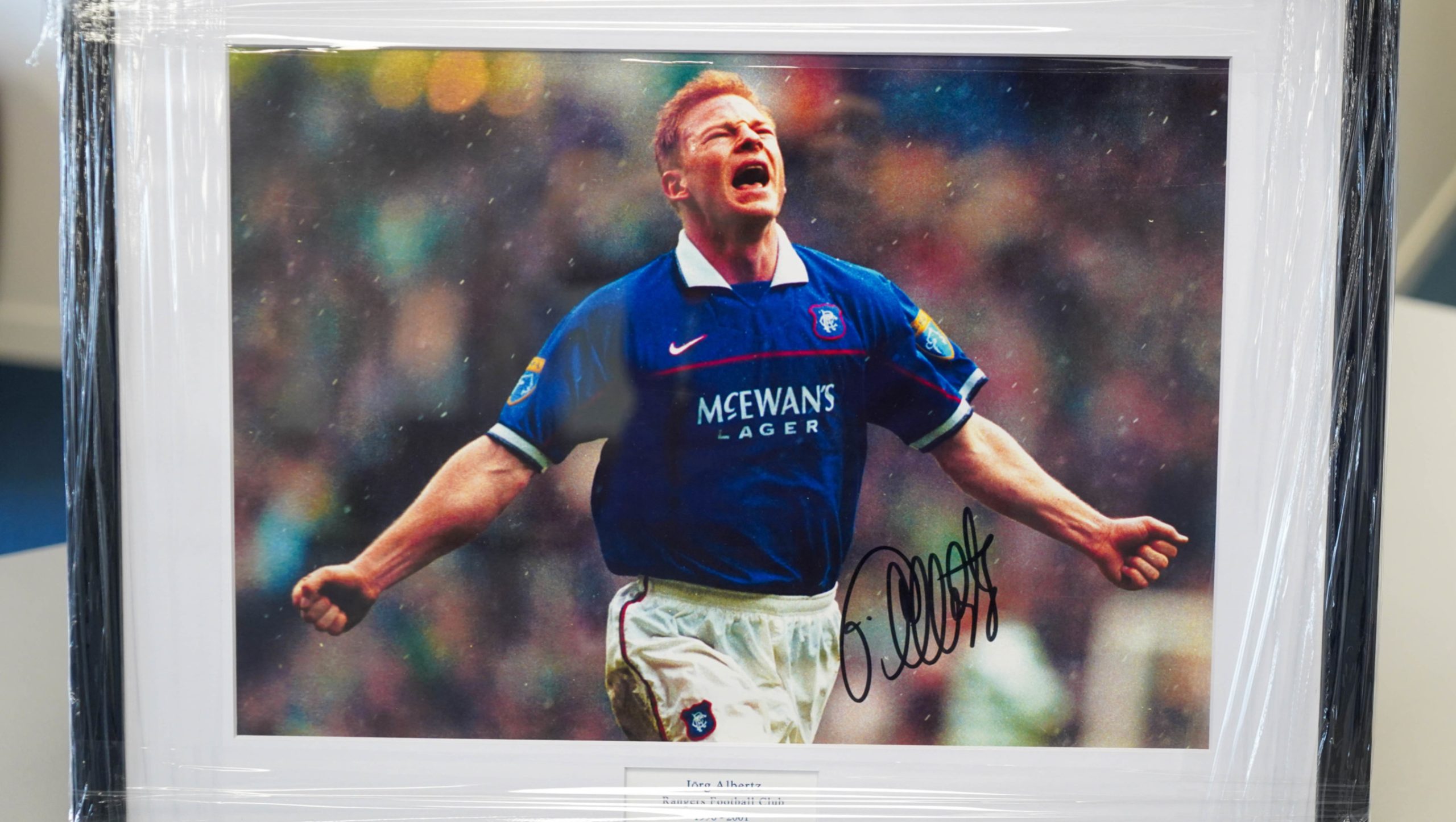 Albertz signed photo