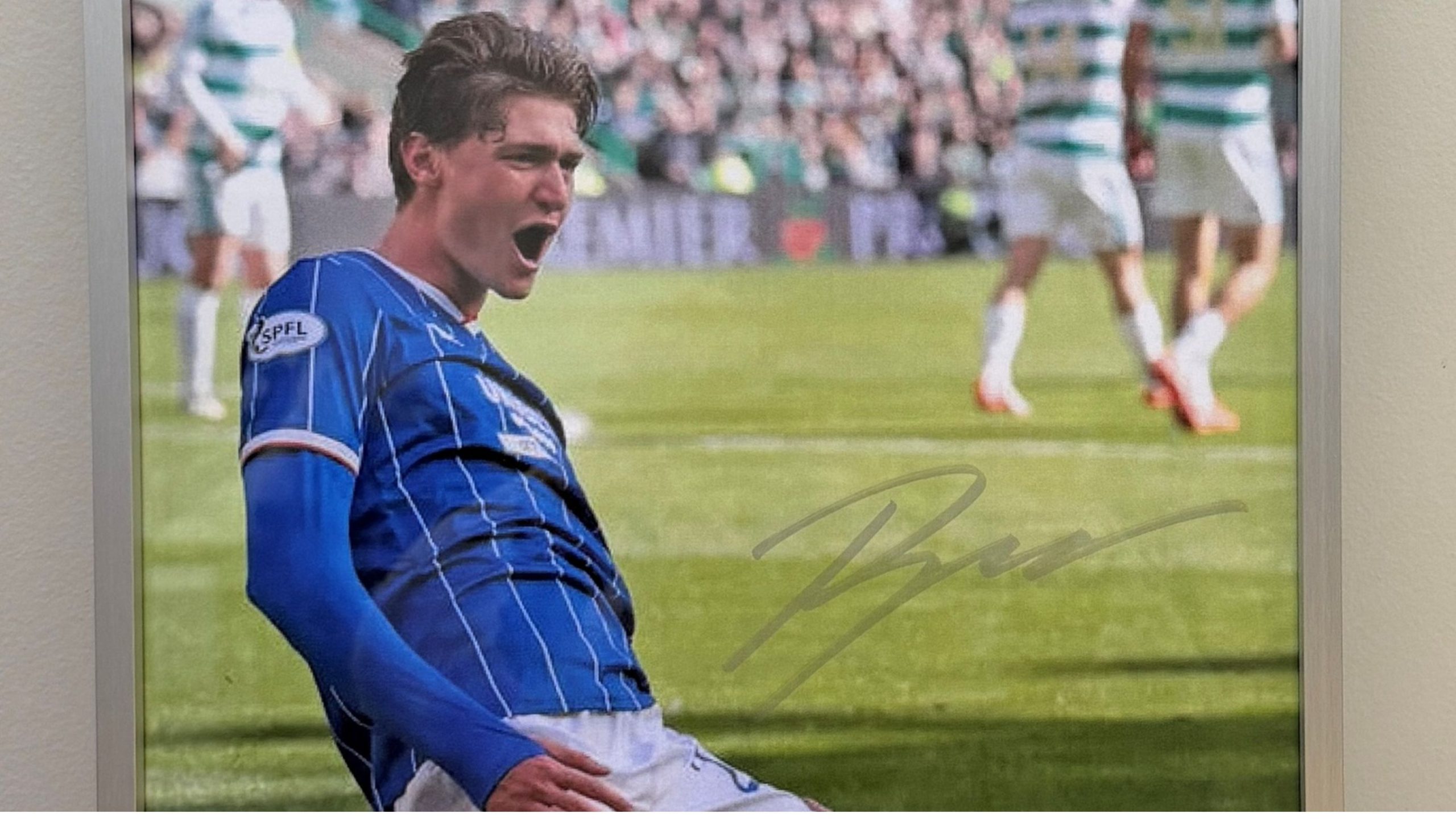 Naderi signed picture
